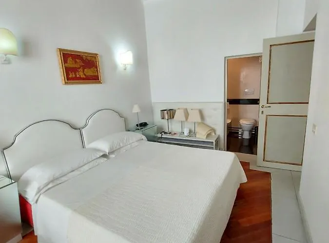 Residenza Al Corso Bed & Breakfast 4*
